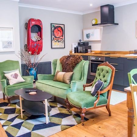 Апартаменты Unique 2 Bed In The Heart Of Bath With Parking Экстерьер фото