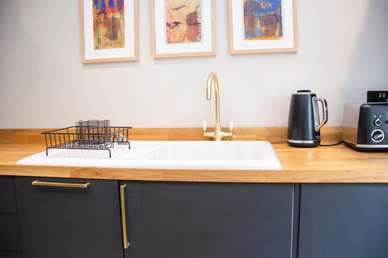 Апартаменты Unique 2 Bed In The Heart Of Bath With Parking Экстерьер фото
