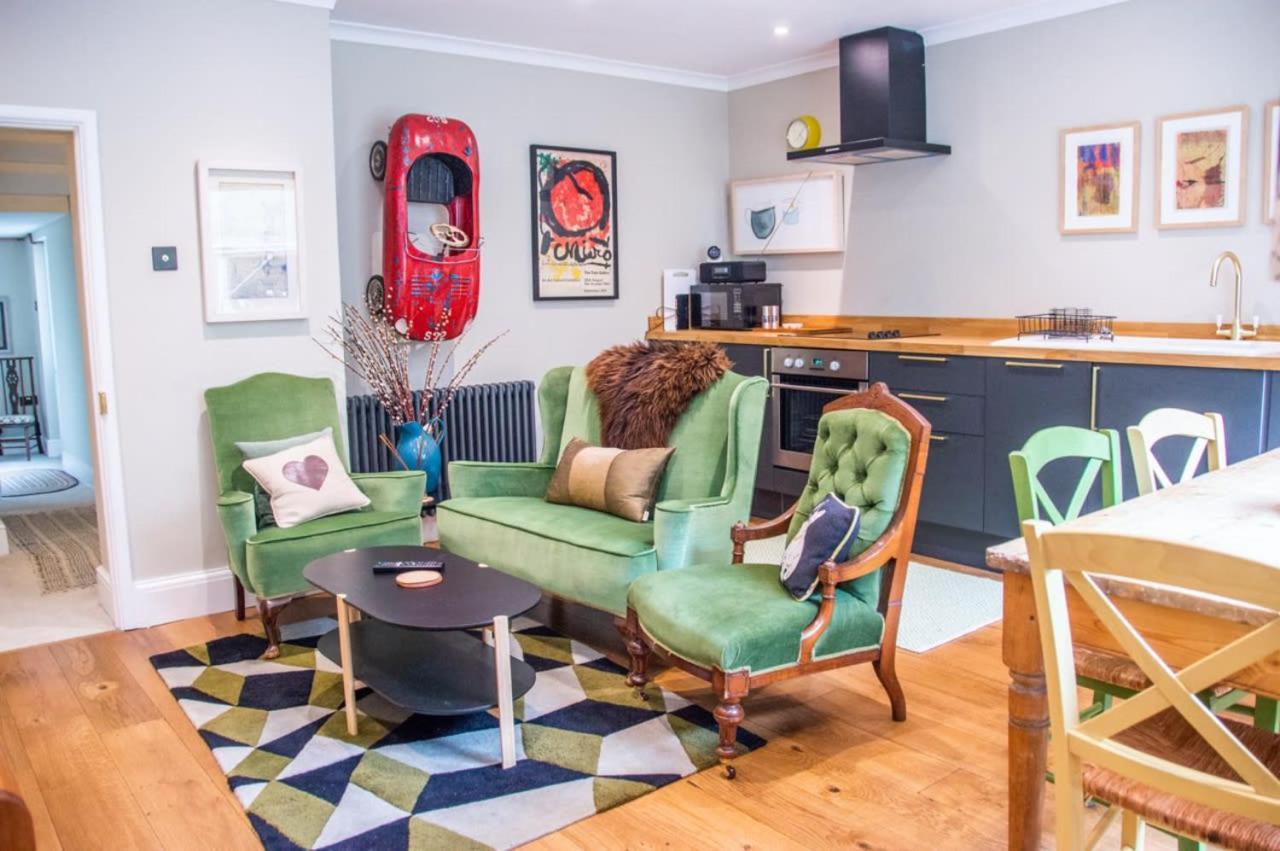 Апартаменты Unique 2 Bed In The Heart Of Bath With Parking Экстерьер фото