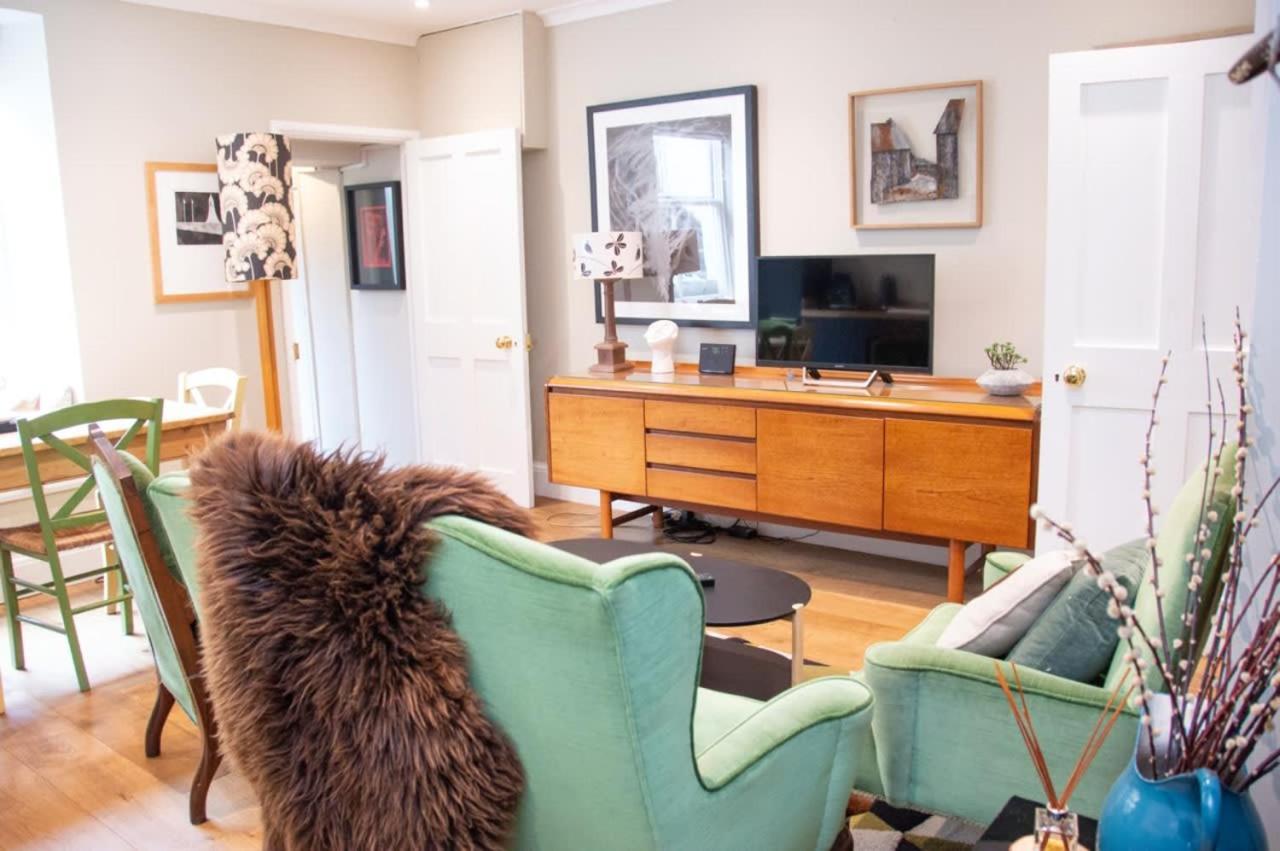 Апартаменты Unique 2 Bed In The Heart Of Bath With Parking Экстерьер фото